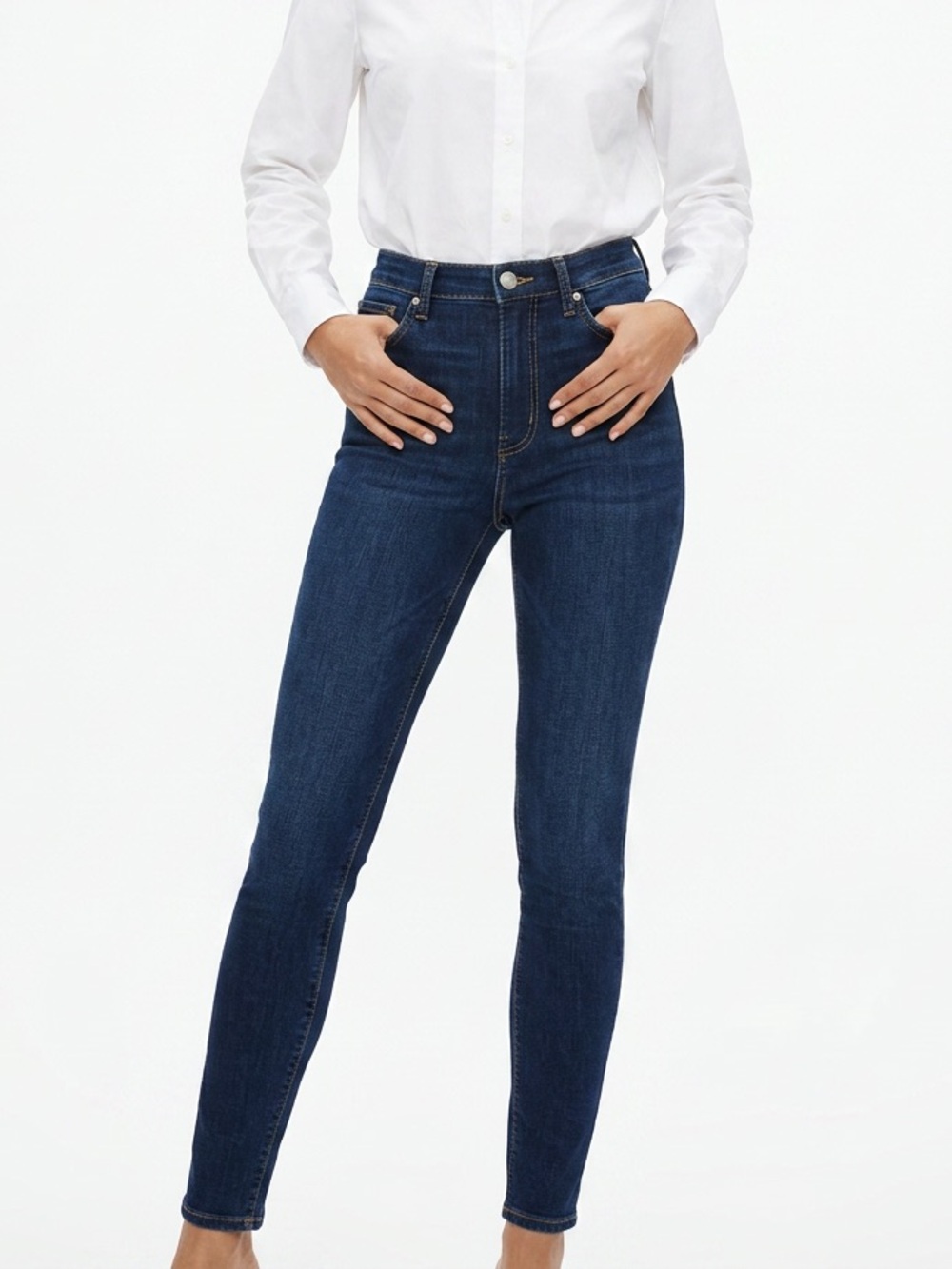 UNIVERSAL THREAD | High-Rise Skinny Jeans in Dark Blue Women’s Size 6/28 R